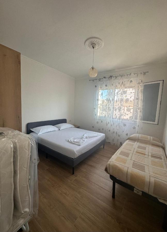 Vlora Central & Comfy Apartment Exterior foto